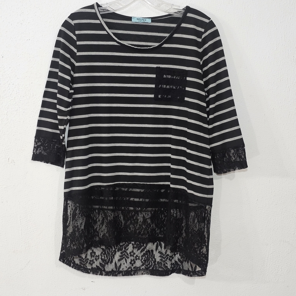 Y2K Selfee Black and White Striped Floral Lace Accent Top Blouse M 3/4 Sleeve